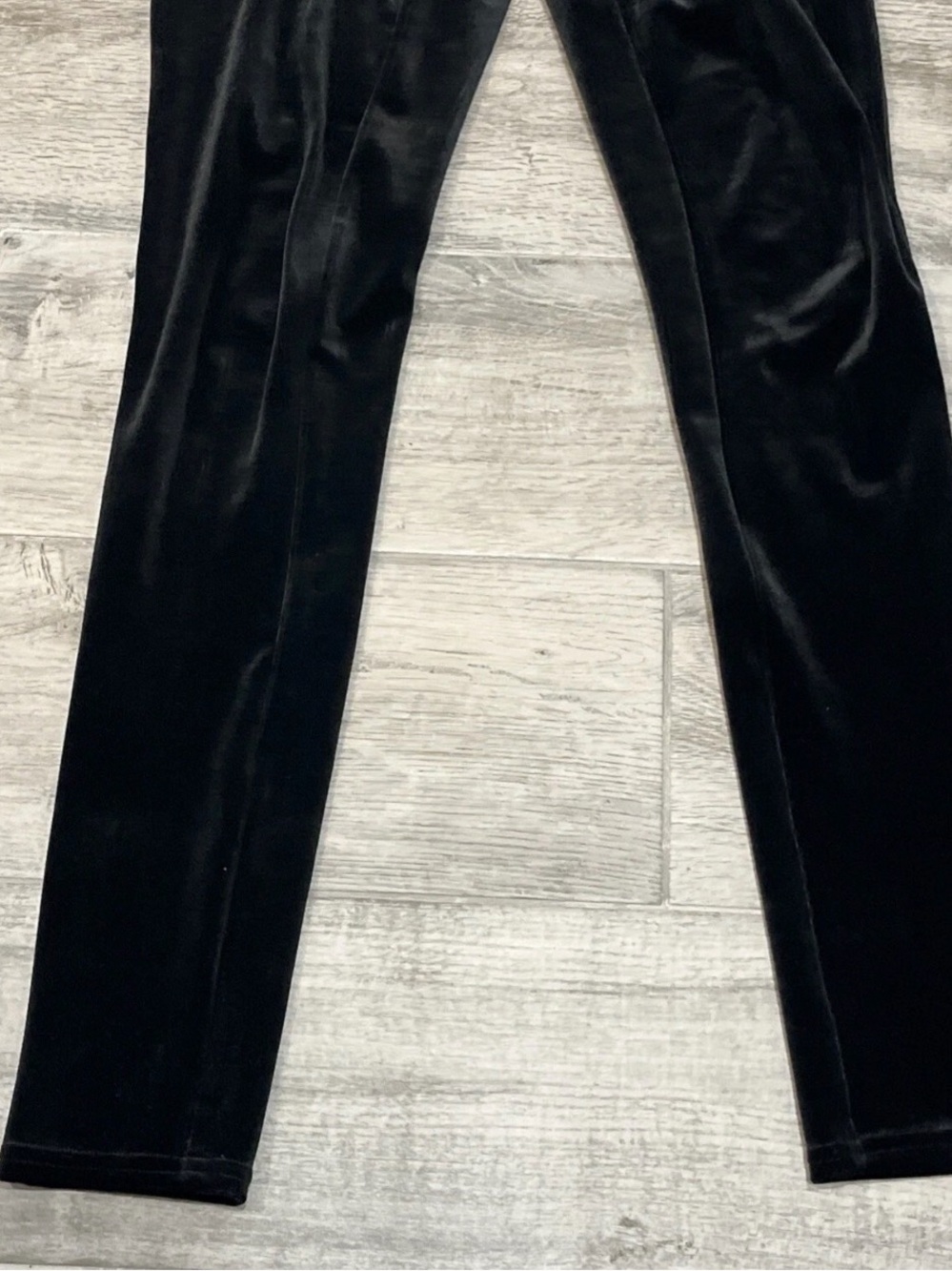 Assets by Spanx Velvet/Velour Shaping Leggings - Picture 4 of 5
